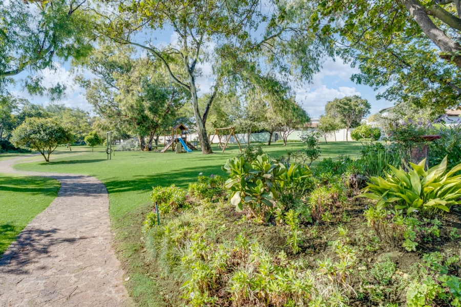 1 Bedroom Property for Sale in Bryanston Gauteng