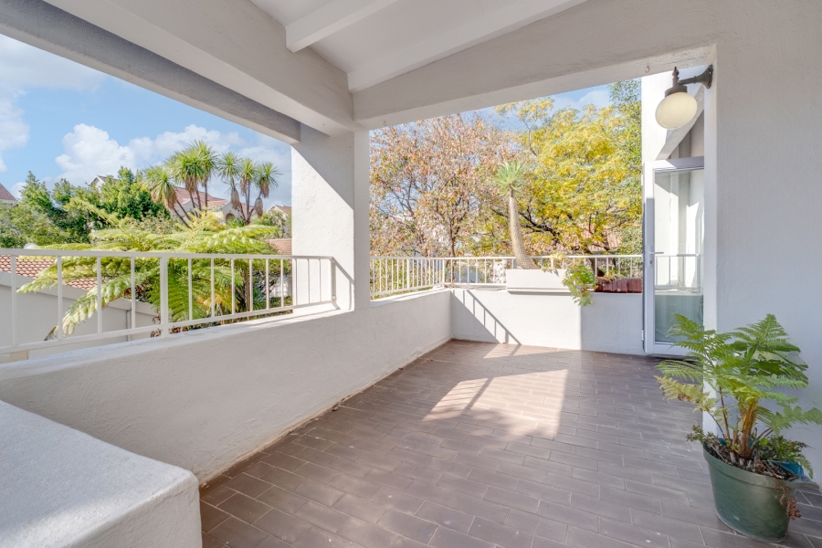 1 Bedroom Property for Sale in Bryanston Gauteng