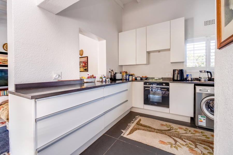 1 Bedroom Property for Sale in Bryanston Gauteng