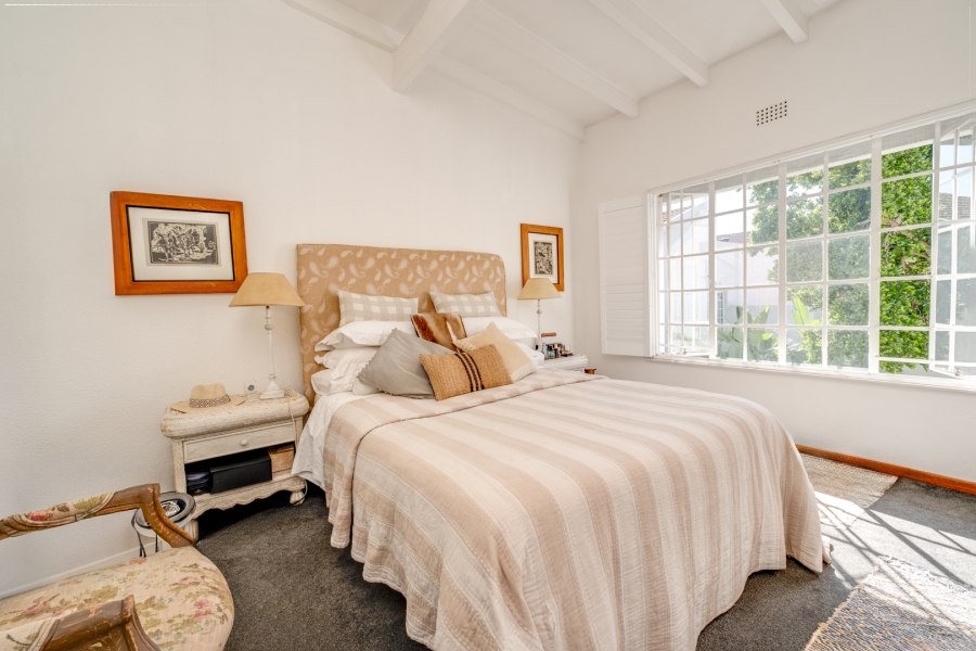 1 Bedroom Property for Sale in Bryanston Gauteng