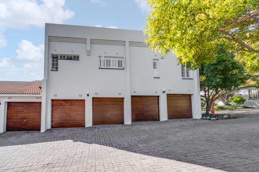 1 Bedroom Property for Sale in Bryanston Gauteng
