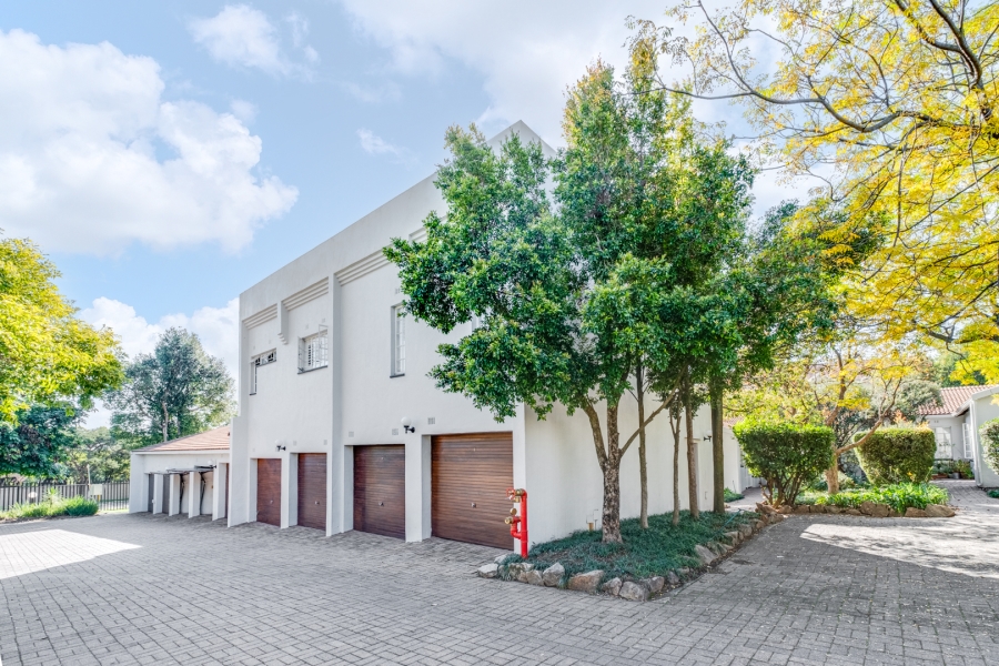 1 Bedroom Property for Sale in Bryanston Gauteng
