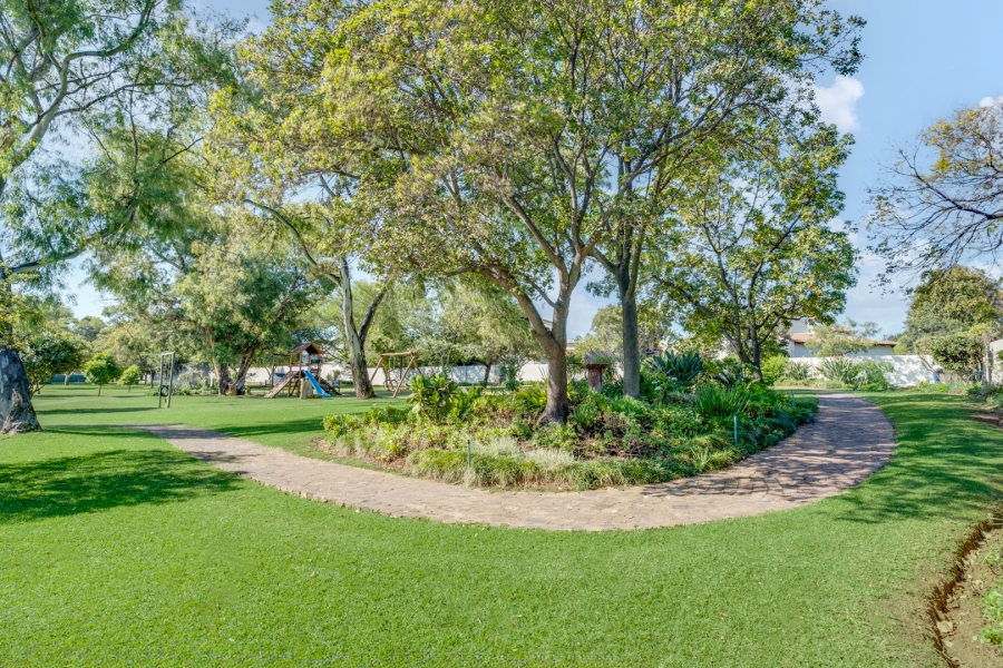 1 Bedroom Property for Sale in Bryanston Gauteng