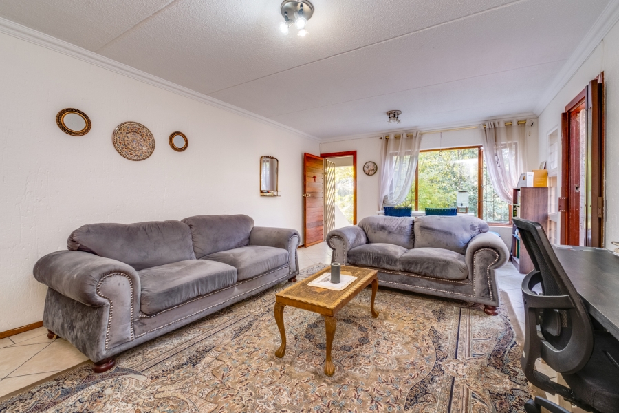 2 Bedroom Property for Sale in Bryanston Gauteng