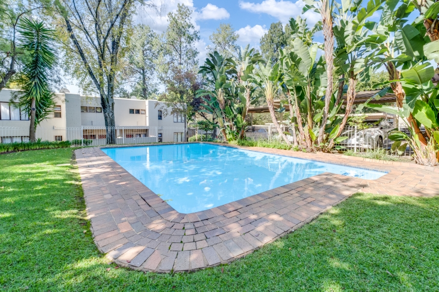 2 Bedroom Property for Sale in Bryanston Gauteng