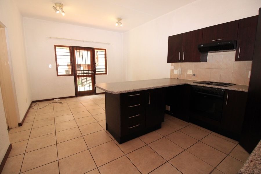To Let 1 Bedroom Property for Rent in Paulshof Gauteng