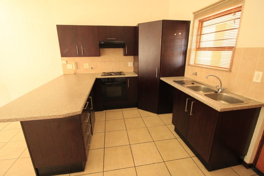 To Let 1 Bedroom Property for Rent in Paulshof Gauteng
