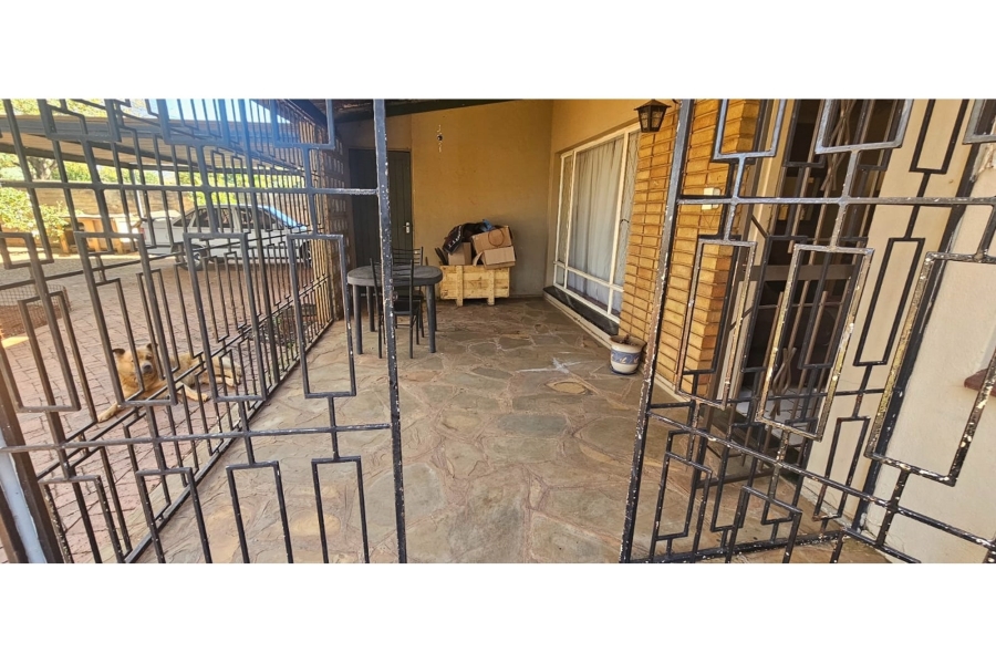 To Let 5 Bedroom Property for Rent in Casseldale Gauteng