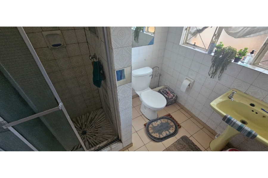 To Let 5 Bedroom Property for Rent in Casseldale Gauteng