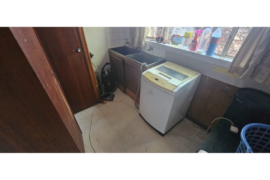 To Let 5 Bedroom Property for Rent in Casseldale Gauteng