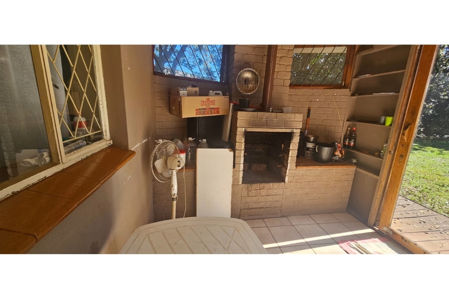 To Let 5 Bedroom Property for Rent in Casseldale Gauteng
