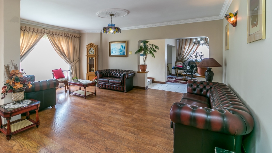 To Let 3 Bedroom Property for Rent in Bosmont Gauteng