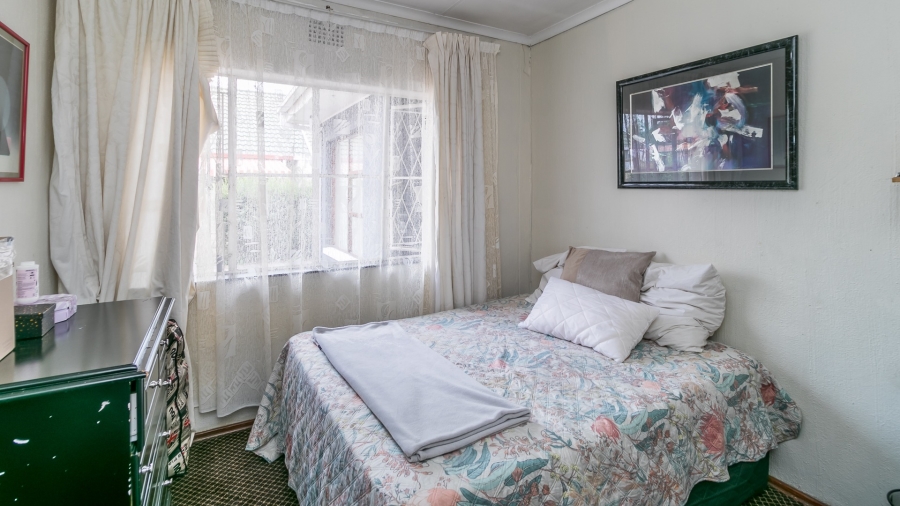 To Let 3 Bedroom Property for Rent in Bosmont Gauteng