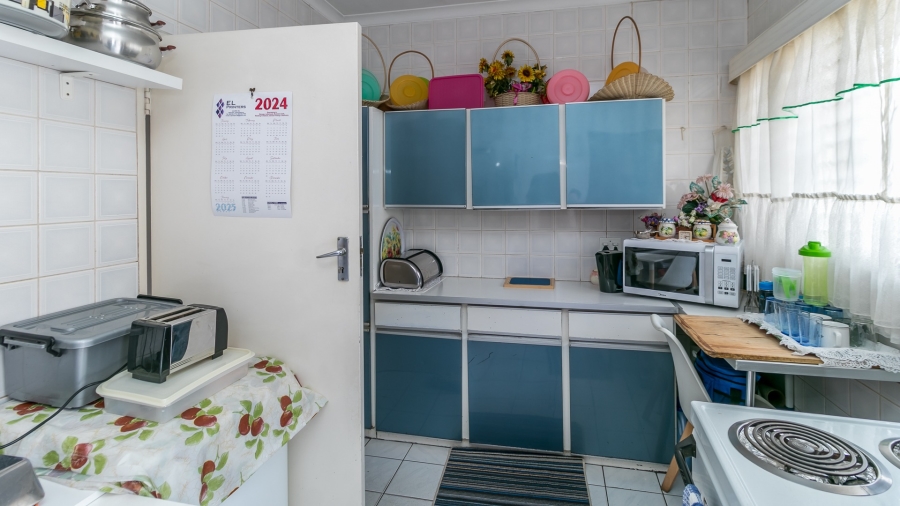 To Let 3 Bedroom Property for Rent in Bosmont Gauteng