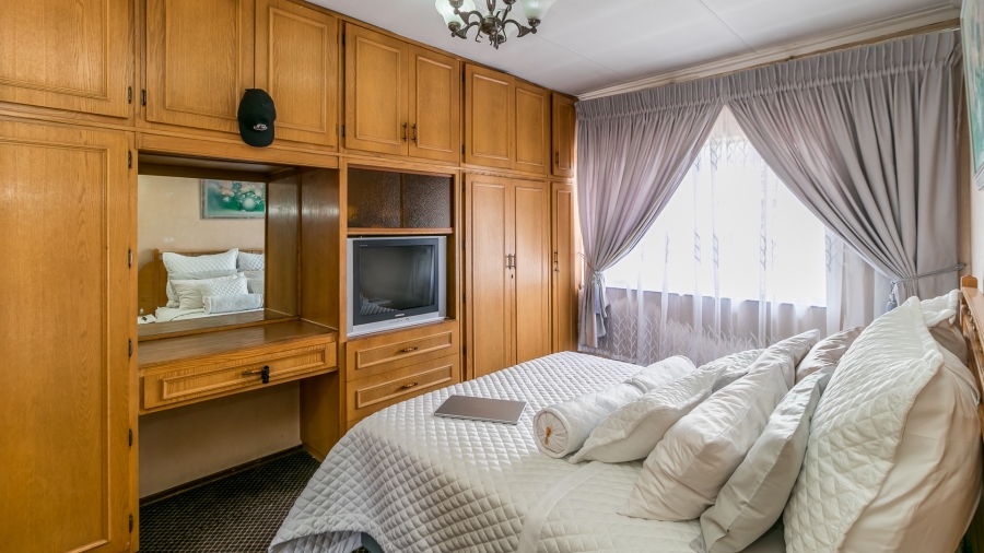 To Let 3 Bedroom Property for Rent in Bosmont Gauteng