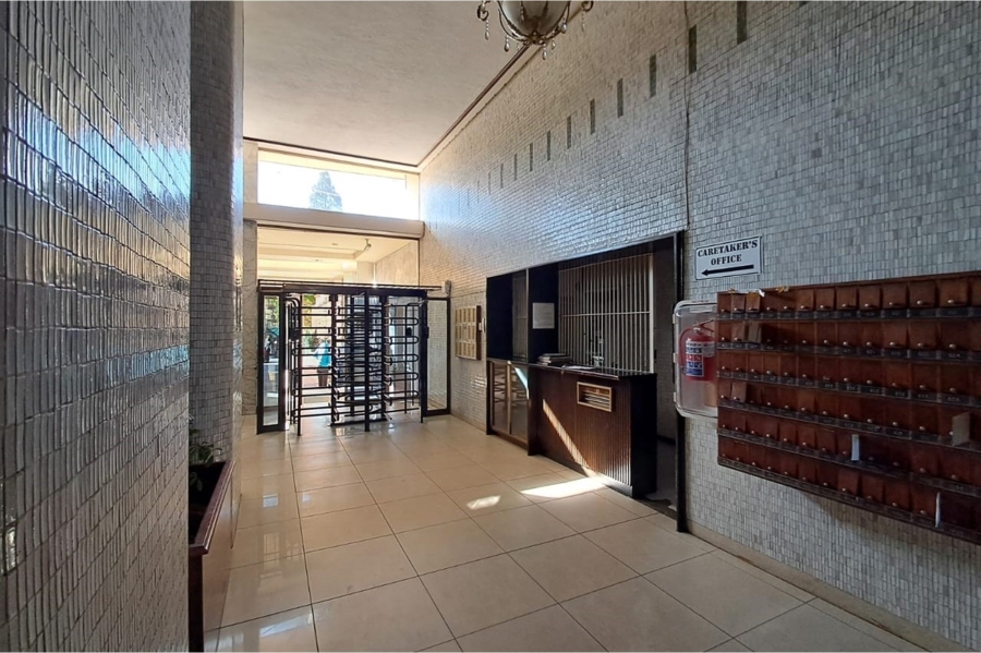 1 Bedroom Property for Sale in Berea Gauteng