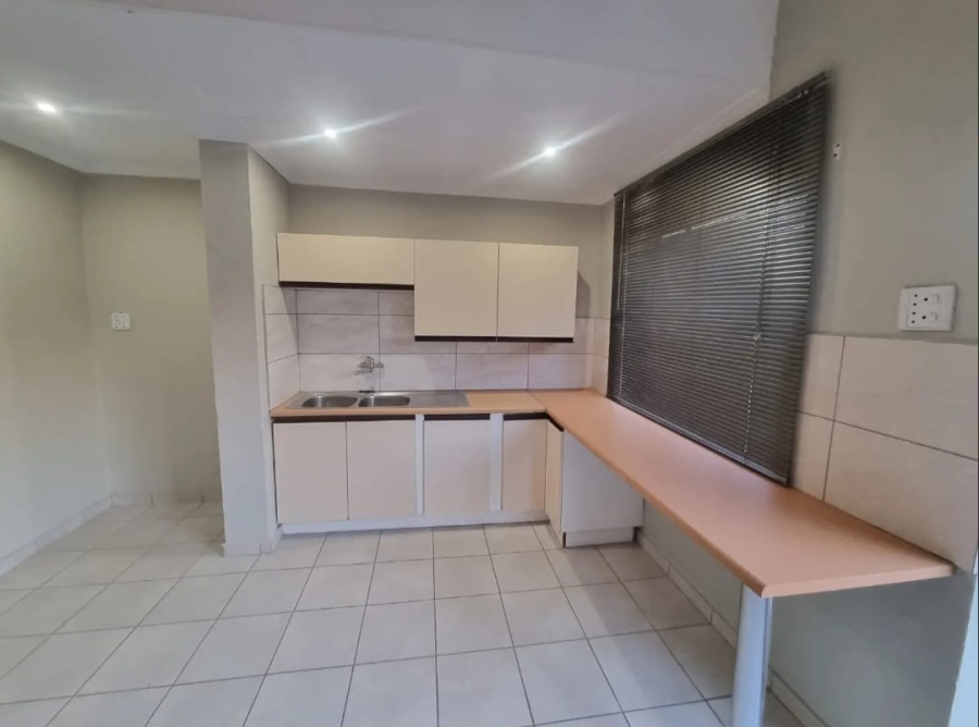 To Let 2 Bedroom Property for Rent in Brakpan Central Gauteng