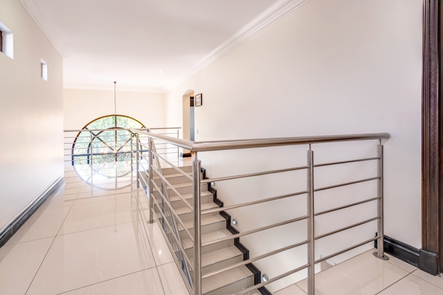 To Let 5 Bedroom Property for Rent in Fourways Gardens Gauteng