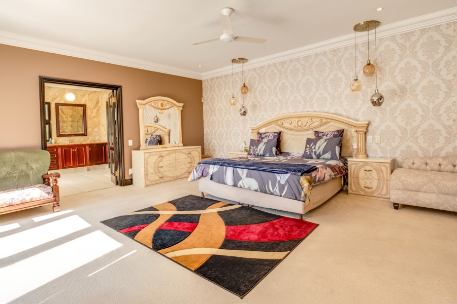 To Let 5 Bedroom Property for Rent in Fourways Gardens Gauteng