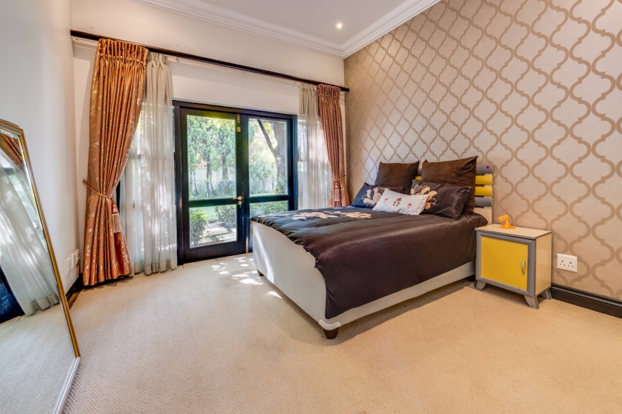 To Let 5 Bedroom Property for Rent in Fourways Gardens Gauteng