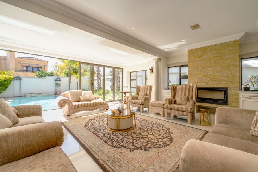 To Let 5 Bedroom Property for Rent in Fourways Gardens Gauteng
