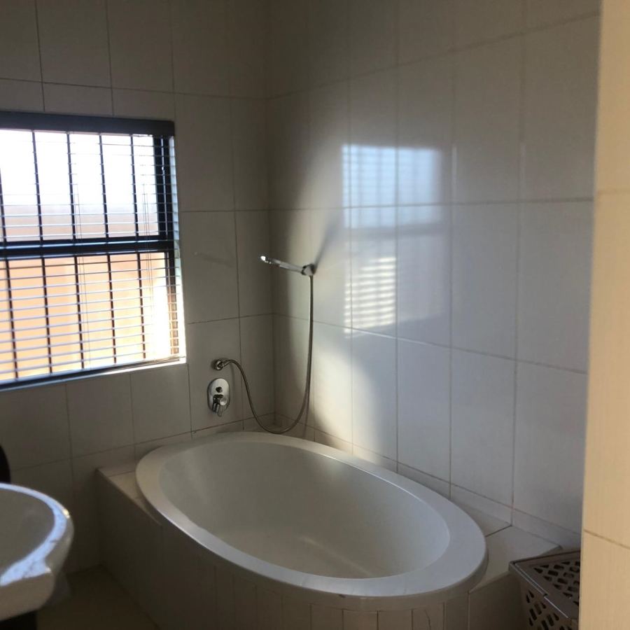 To Let 2 Bedroom Property for Rent in Witpoortjie AH Gauteng