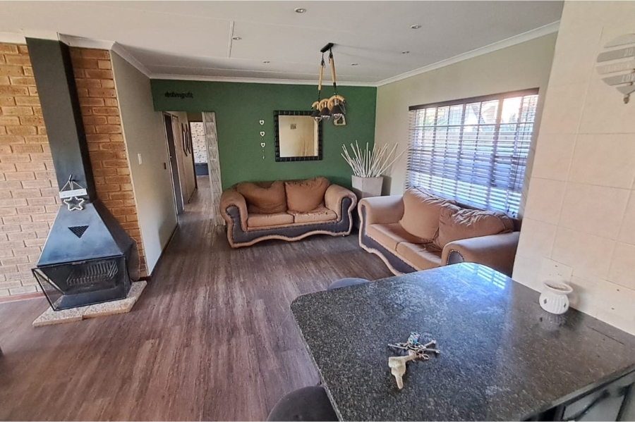 3 Bedroom Property for Sale in Wierda Park Gauteng