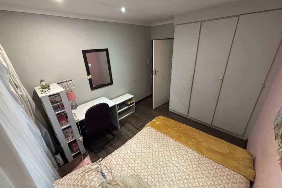 3 Bedroom Property for Sale in Wierda Park Gauteng