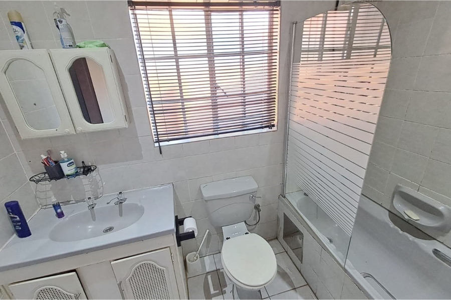 3 Bedroom Property for Sale in Wierda Park Gauteng