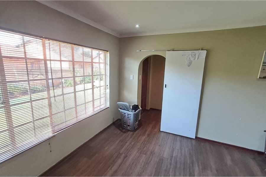 3 Bedroom Property for Sale in Wierda Park Gauteng