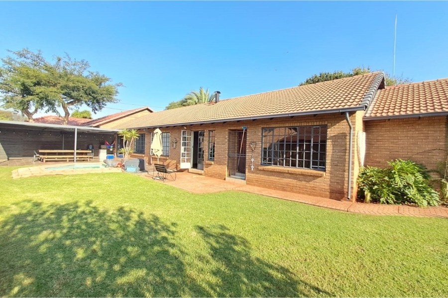 3 Bedroom Property for Sale in Wierda Park Gauteng