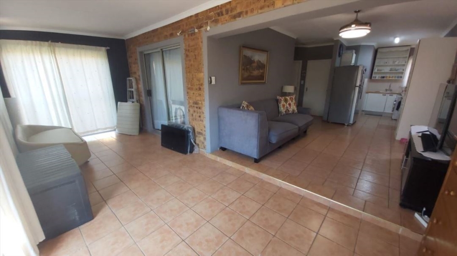 3 Bedroom Property for Sale in Bonaero Park Gauteng