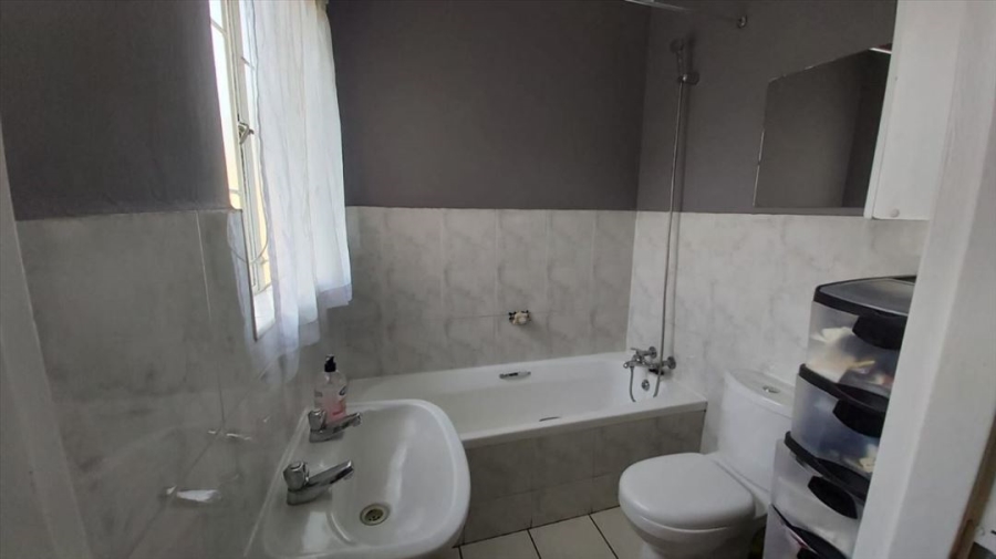 3 Bedroom Property for Sale in Bonaero Park Gauteng