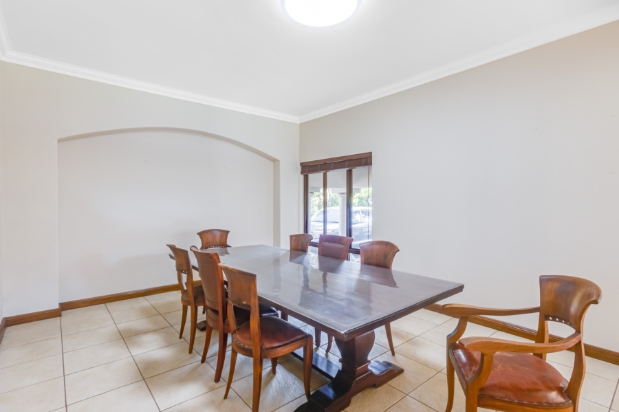 5 Bedroom Property for Sale in Dainfern Golf Estate Gauteng