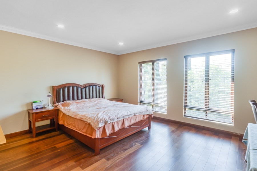 5 Bedroom Property for Sale in Dainfern Golf Estate Gauteng