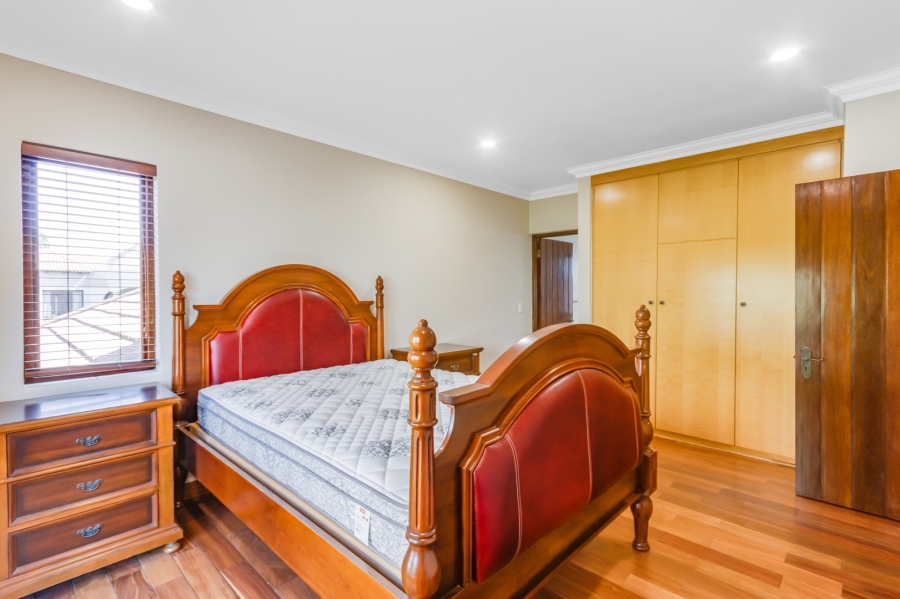 5 Bedroom Property for Sale in Dainfern Golf Estate Gauteng