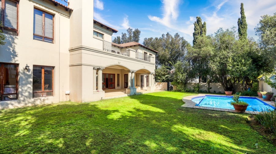 5 Bedroom Property for Sale in Dainfern Golf Estate Gauteng