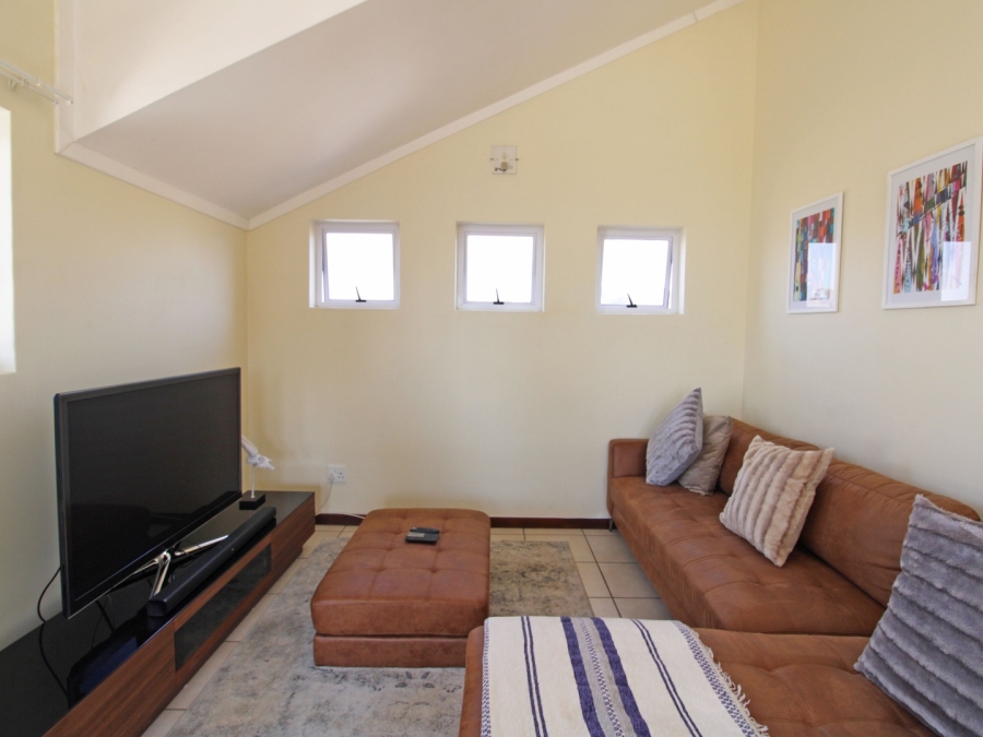 1 Bedroom Property for Sale in Bryanston Gauteng