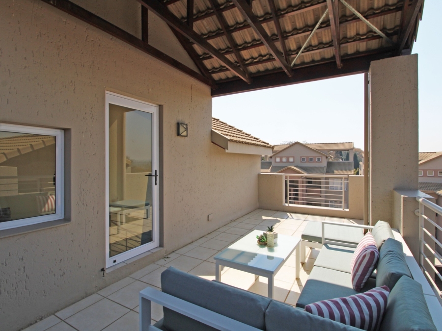 1 Bedroom Property for Sale in Bryanston Gauteng