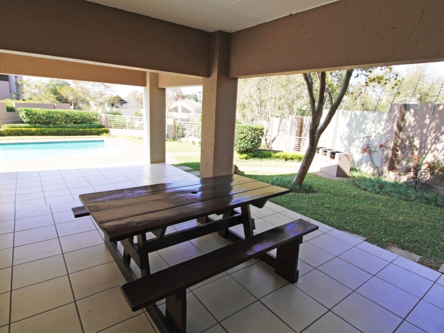 1 Bedroom Property for Sale in Bryanston Gauteng