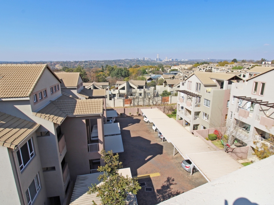 1 Bedroom Property for Sale in Bryanston Gauteng
