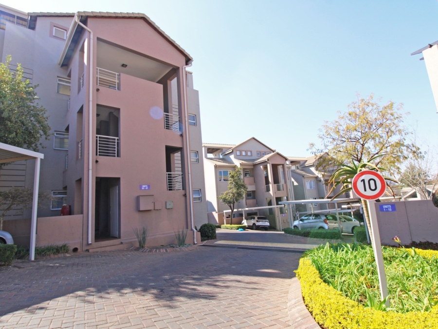 1 Bedroom Property for Sale in Bryanston Gauteng