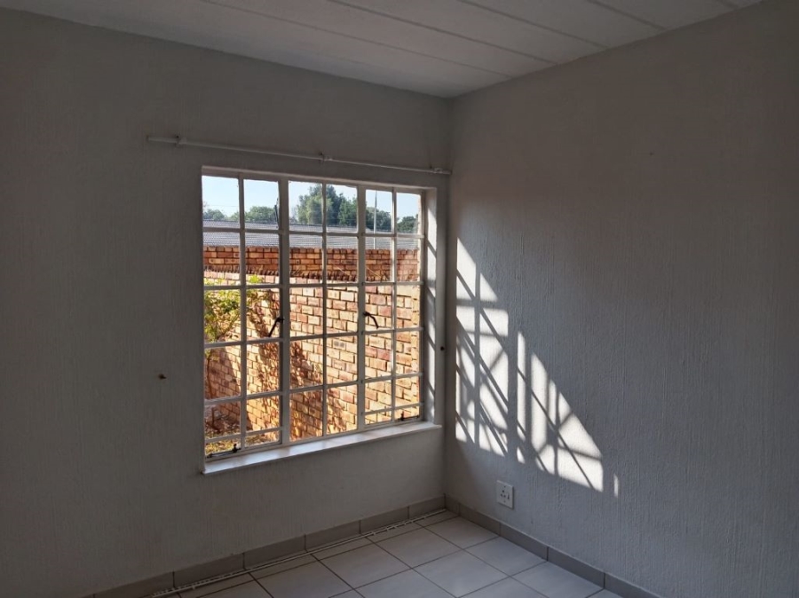 3 Bedroom Property for Sale in Brackenhurst Gauteng