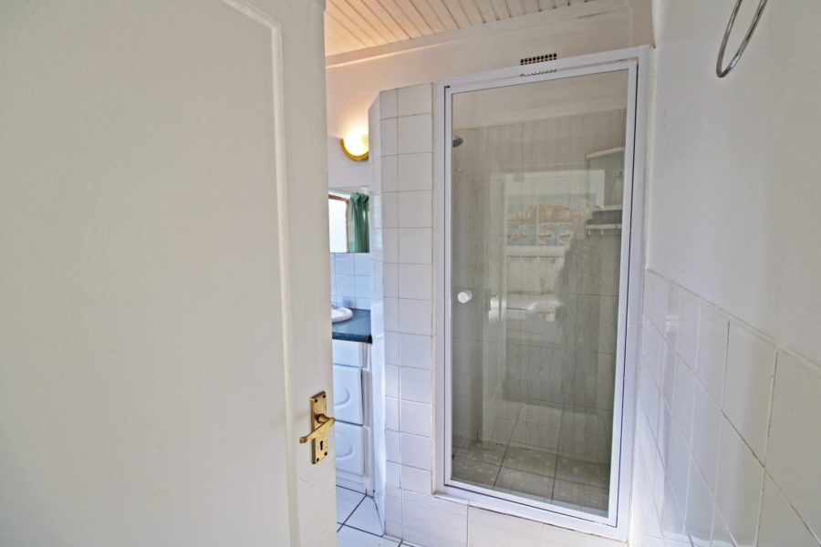 To Let 1 Bedroom Property for Rent in Bryanston Gauteng