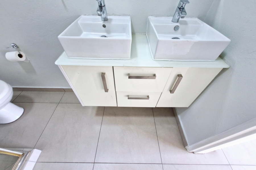 3 Bedroom Property for Sale in North Riding Gauteng