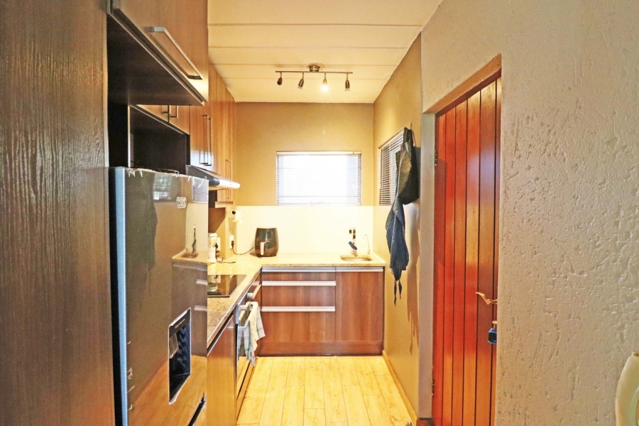 1 Bedroom Property for Sale in Rivonia Gauteng