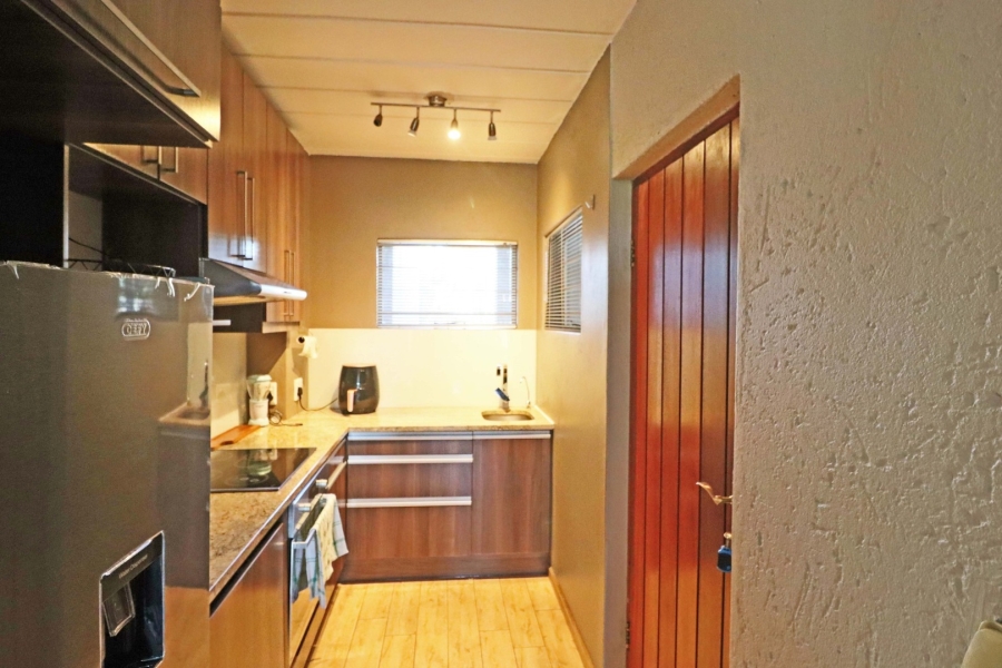 1 Bedroom Property for Sale in Rivonia Gauteng