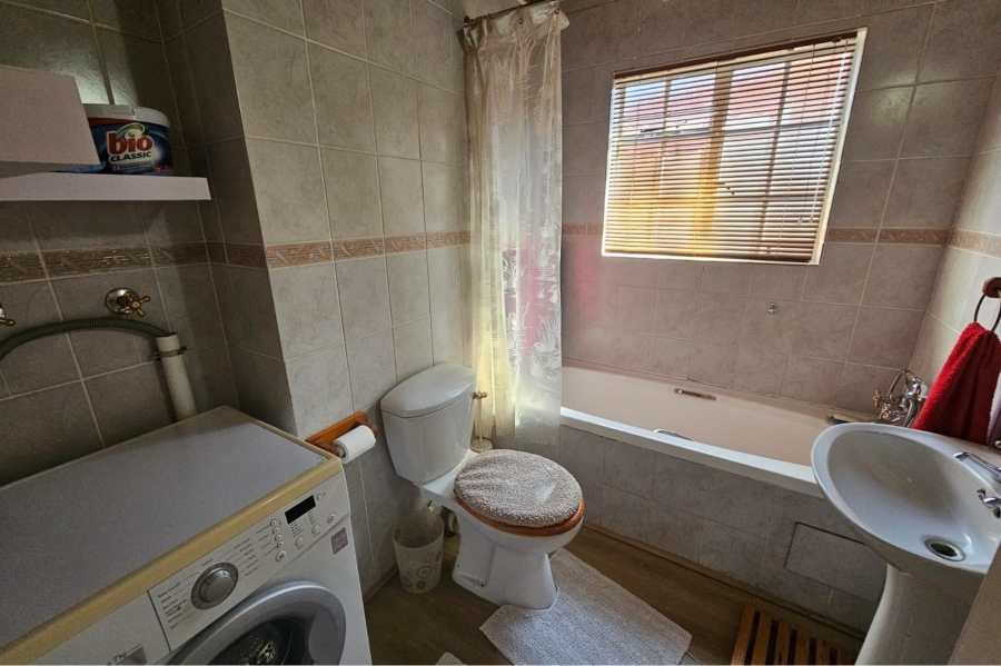 3 Bedroom Property for Sale in Clubview Gauteng