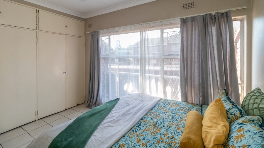 2 Bedroom Property for Sale in Fontainebleau Gauteng