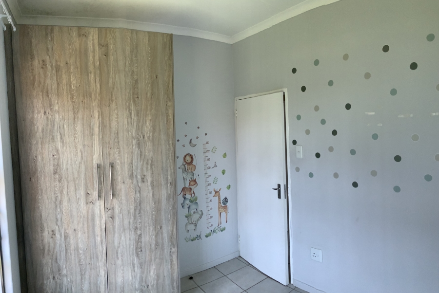 3 Bedroom Property for Sale in Sonneveld Gauteng